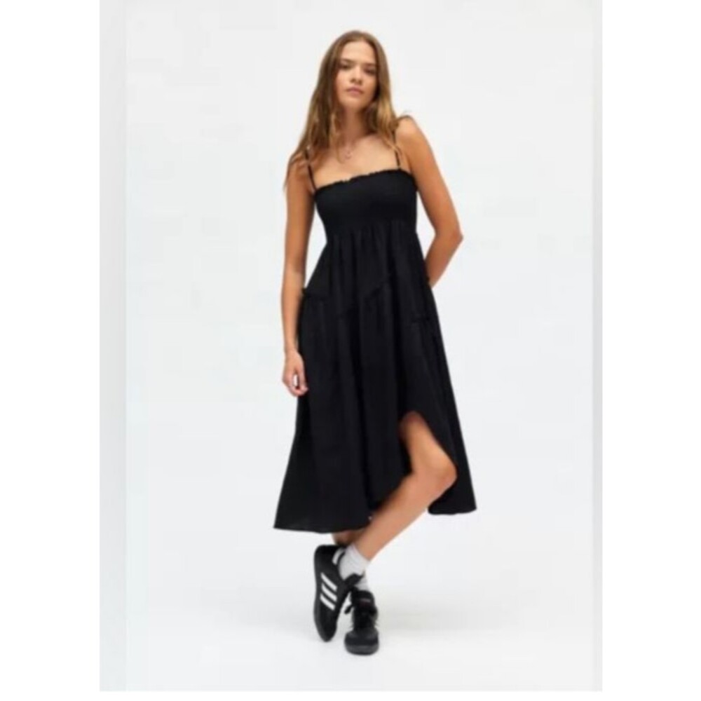 Urban Renewal NWT Womens Linen Ecovero Asymmetric Seam Smocked Midi Dress Size M
